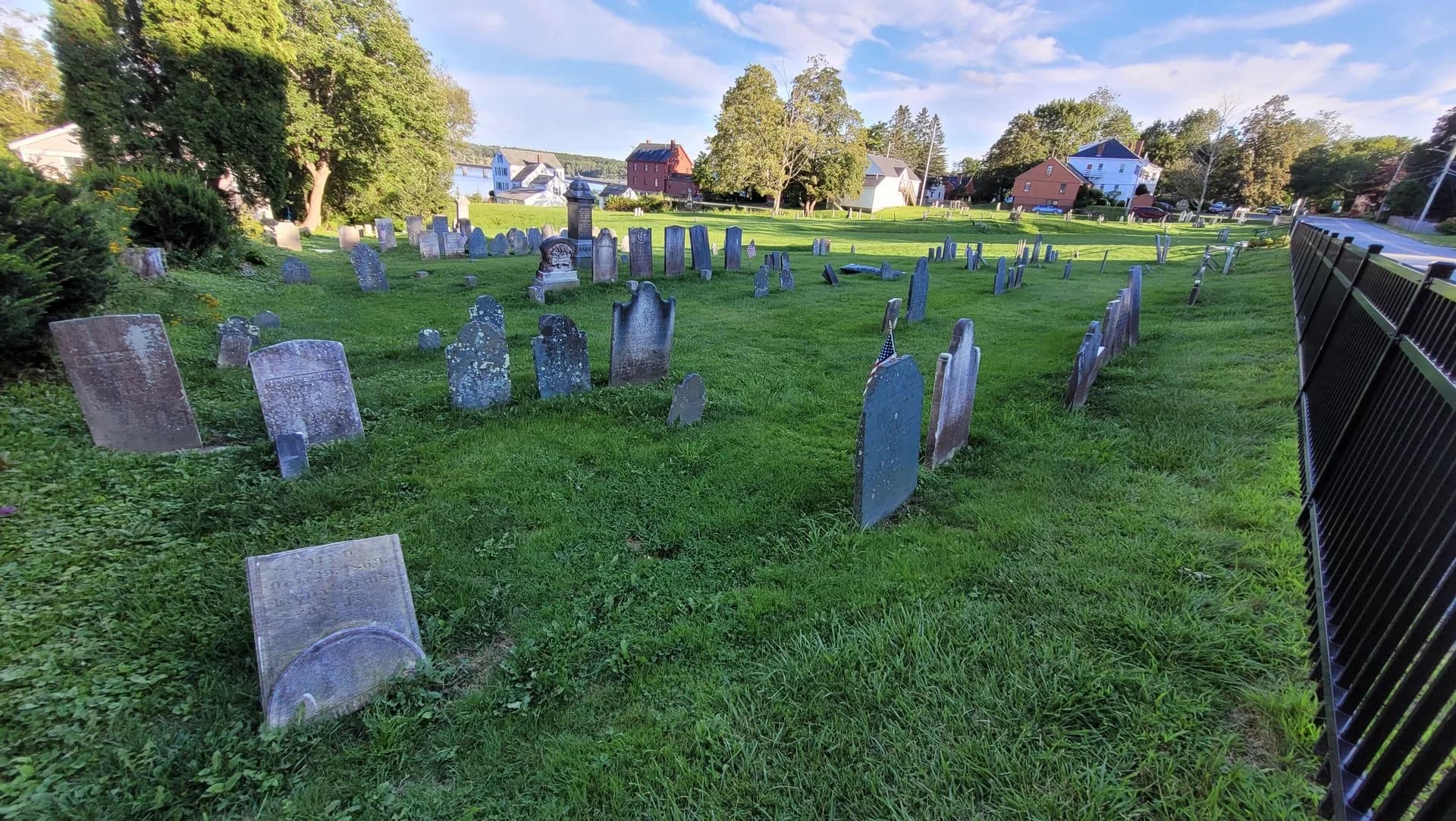 Wiscasset Ancient Burial Ground: History, Hauntings & Legends