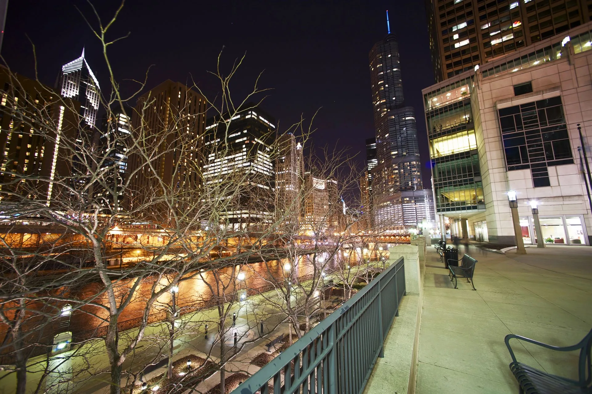 Chicago's Most Haunted Irish Pubs