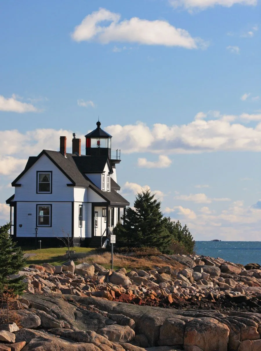 Prospect Harbor light station